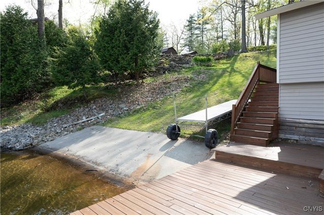 556 West Shore, Macomb, NY 13646