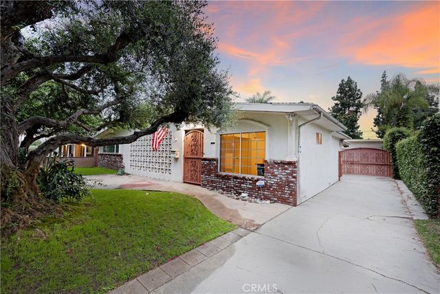 7333 Via Rio Nido, Downey, CA 90241