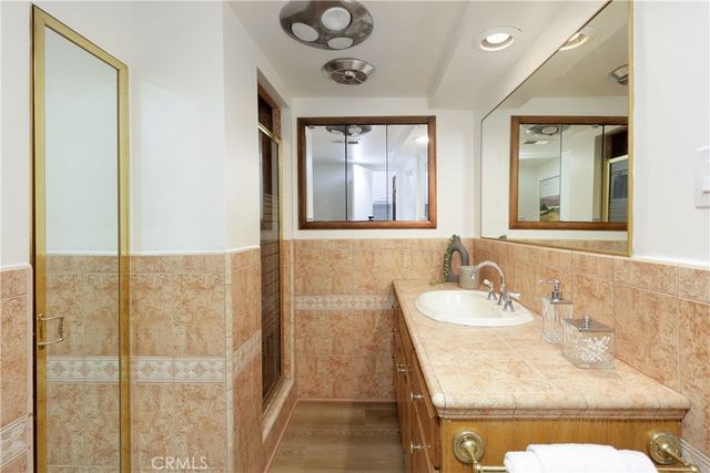 7333 Via Rio Nido, Downey, CA 90241