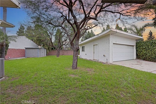 7333 Via Rio Nido, Downey, CA 90241