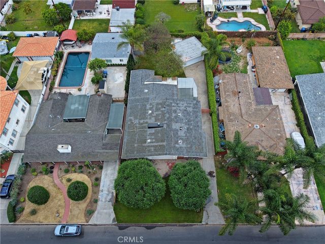 7333 Via Rio Nido, Downey, CA 90241