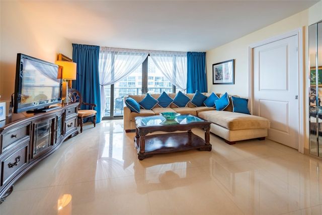 2301 S Ocean Drive 1608, Hollywood, FL 33019