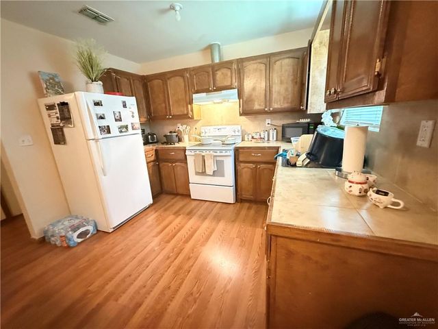 2206 Nueces Street, Mission, TX 78572