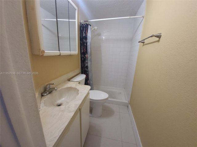 2221 NW 55th Ter 2221, Lauderhill, FL 33313