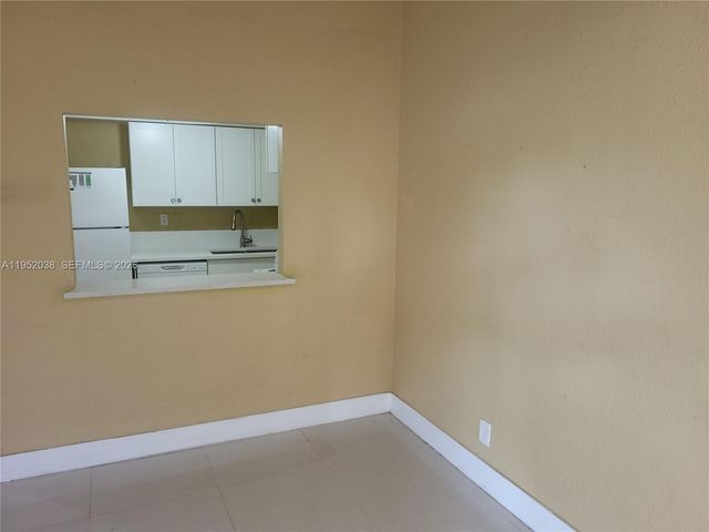 2221 NW 55th Ter 2221, Lauderhill, FL 33313