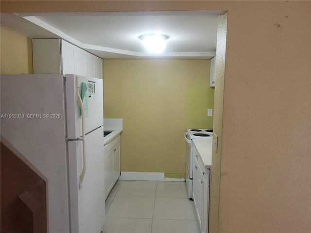 2221 NW 55th Ter 2221, Lauderhill, FL 33313