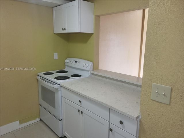 2221 NW 55th Ter 2221, Lauderhill, FL 33313
