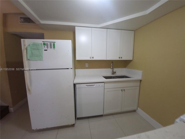 2221 NW 55th Ter 2221, Lauderhill, FL 33313