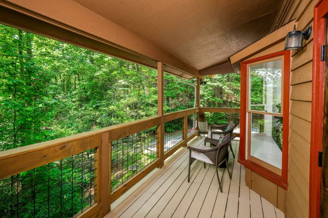 456 Patterson Ln, Gatlinburg, TN 37738