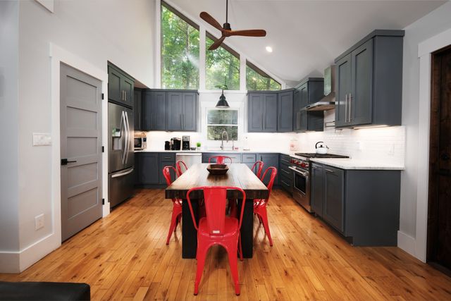 456 Patterson Ln, Gatlinburg, TN 37738