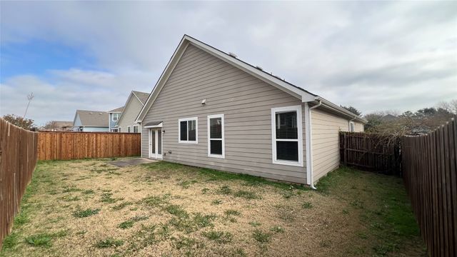 2205 Arrowhead Drive, Denton, TX 76207