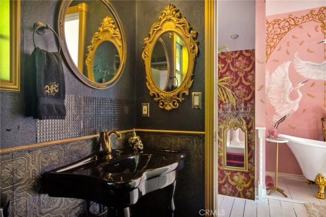 23594 Hillside Drive, Crestline, CA 92325