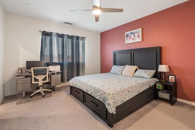 1040 Merrimack St, Roseville, CA 95747