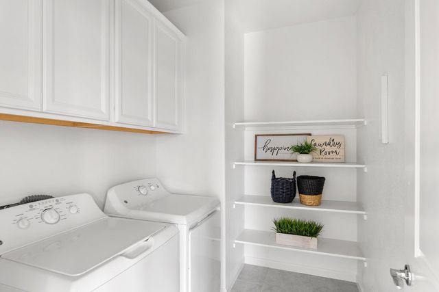 1040 Merrimack St, Roseville, CA 95747