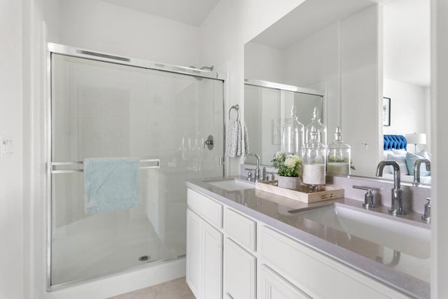 1040 Merrimack St, Roseville, CA 95747