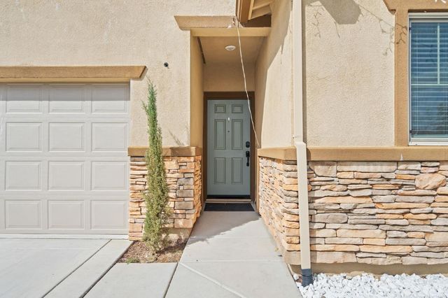 1040 Merrimack St, Roseville, CA 95747