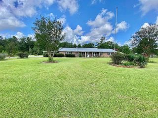 2003 Hwy 109 S, Vinton, LA 70668