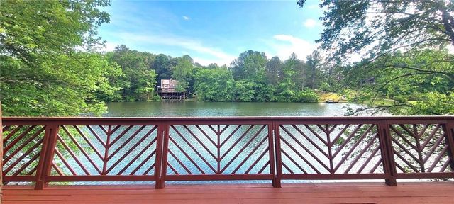 555 Rainbow Lake Drive, Dawsonville, GA 30534