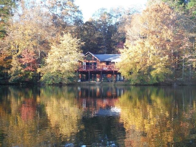 555 Rainbow Lake Drive, Dawsonville, GA 30534