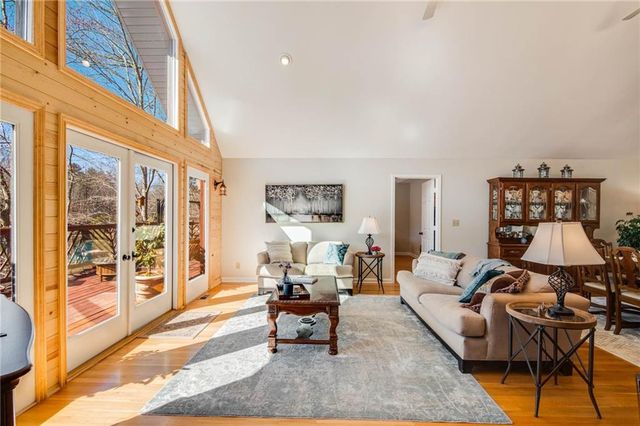 555 Rainbow Lake Drive, Dawsonville, GA 30534