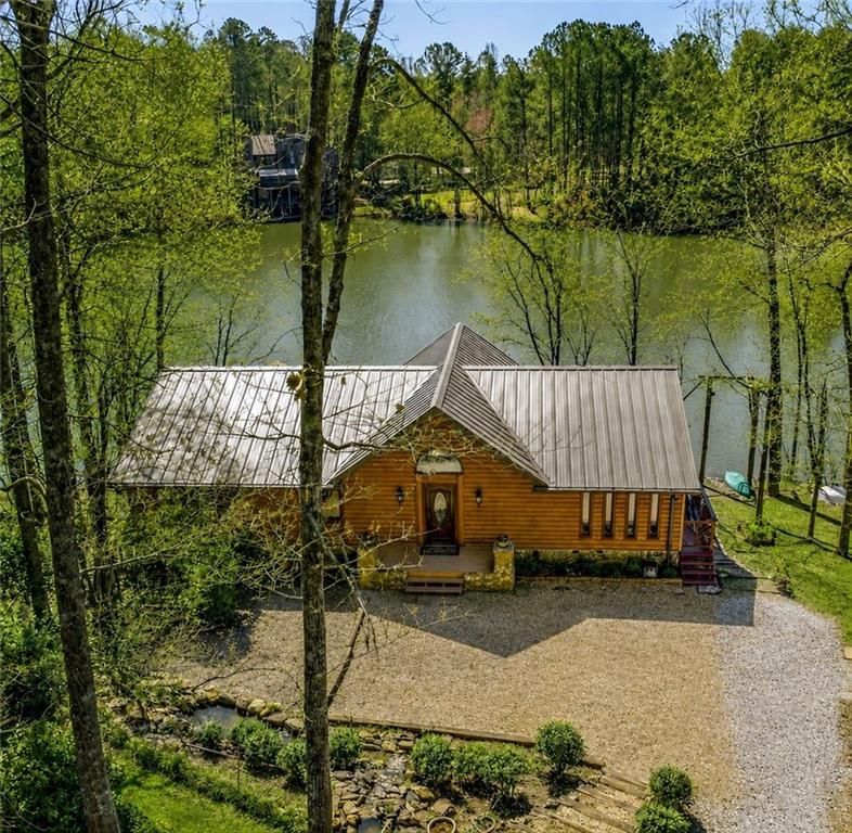 555 Rainbow Lake Drive, Dawsonville, GA 30534