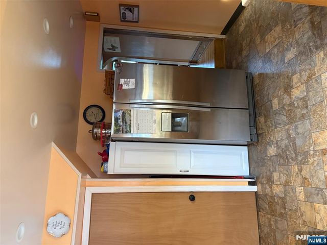 431 Sussex Road, Wood Ridge, NJ 07075