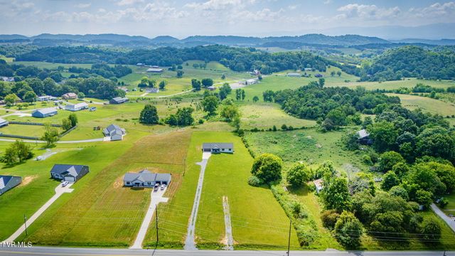 5920 Snapps Ferry Road, Afton, TN 37616