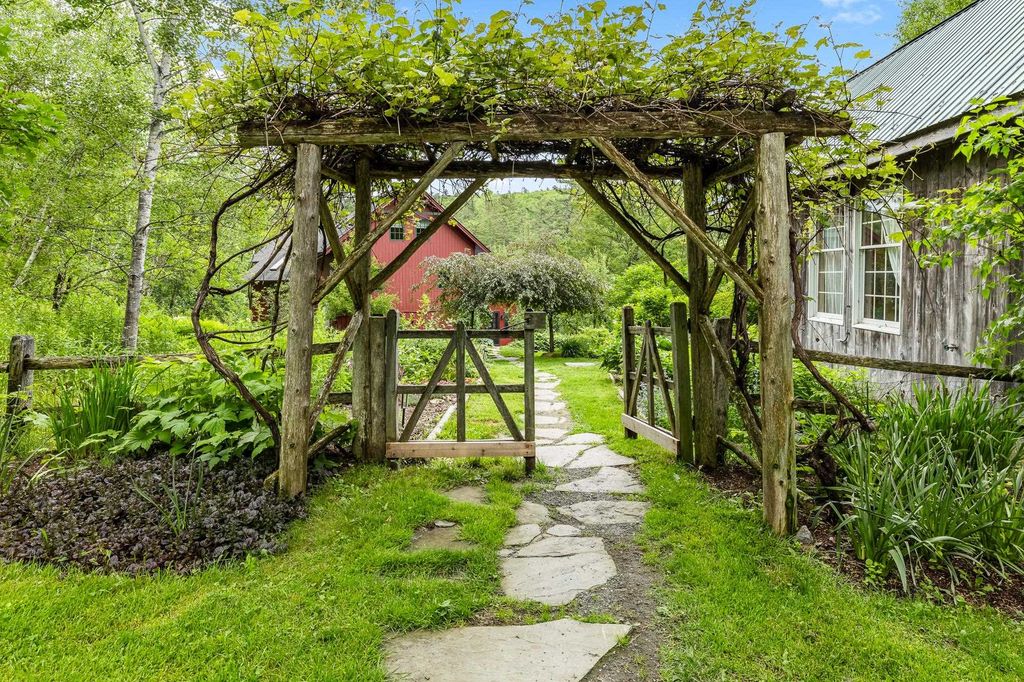 1355 Podunk Road, Norwich, VT 05055