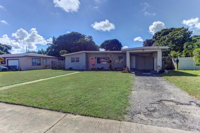 328 E Jasmine Drive, Lake Park, FL 33403