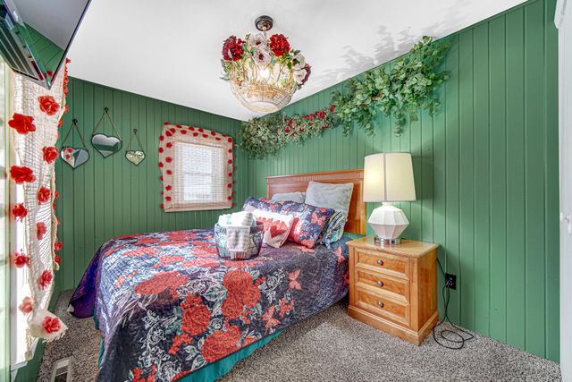 5027 E Woodland Drive, Knox, IN 46534