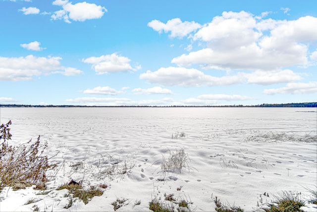 5027 E Woodland Drive, Knox, IN 46534