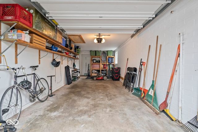 5220 Sunny Meade Lane, Indianapolis, IN 46208