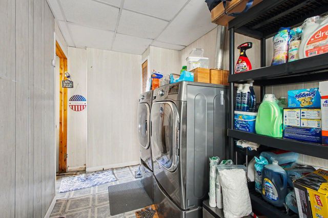7331 W 83rd Lane, Crown Point, IN 46307