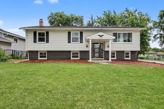 7331 W 83rd Lane, Crown Point, IN 46307