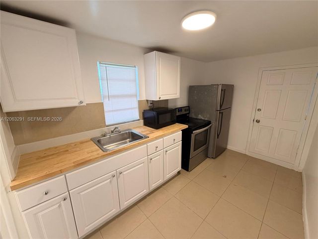 548 NW 30th Street 2, Miami, FL 33127