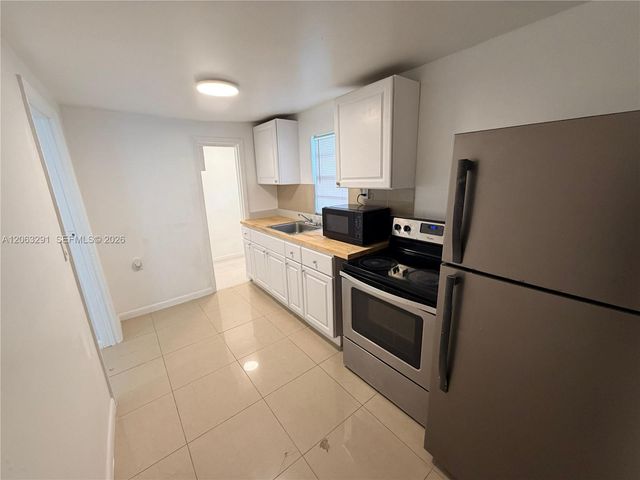 548 NW 30th Street 2, Miami, FL 33127