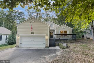 202 MONUMENT RD, Locust Grove, VA 22508