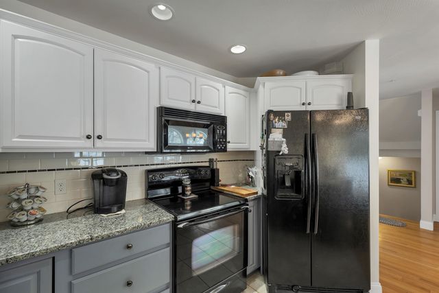 59 Nestledown Dr Unit C, Laconia, NH 03246