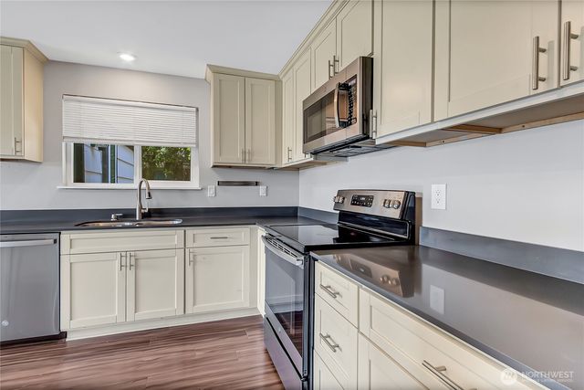 4431 S 72nd Street, Tacoma, WA 98409
