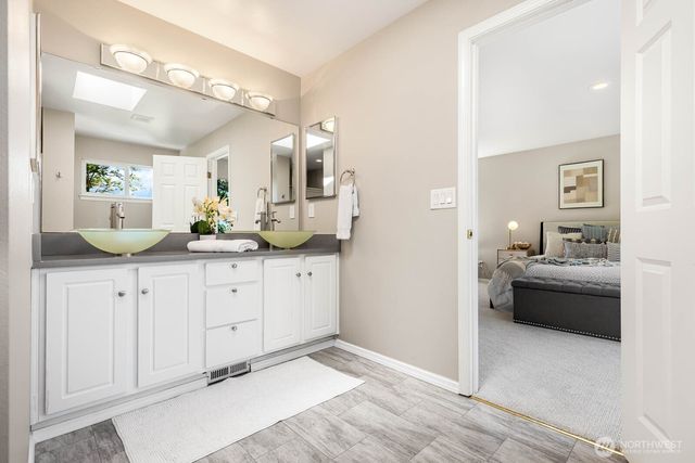 517 Pasco Place NE, Renton, WA 98059