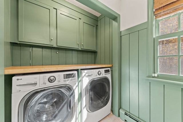 12 Essex St, Mansfield, MA 02048