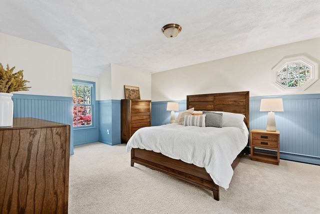 12 Essex St, Mansfield, MA 02048