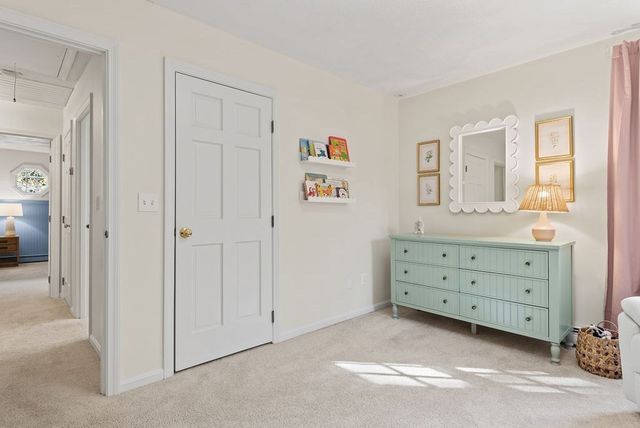 12 Essex St, Mansfield, MA 02048