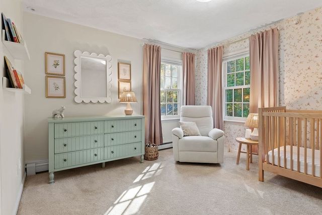 12 Essex St, Mansfield, MA 02048