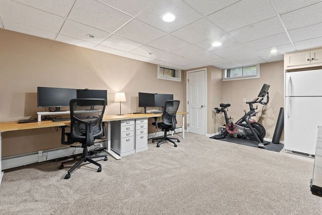 12 Essex St, Mansfield, MA 02048