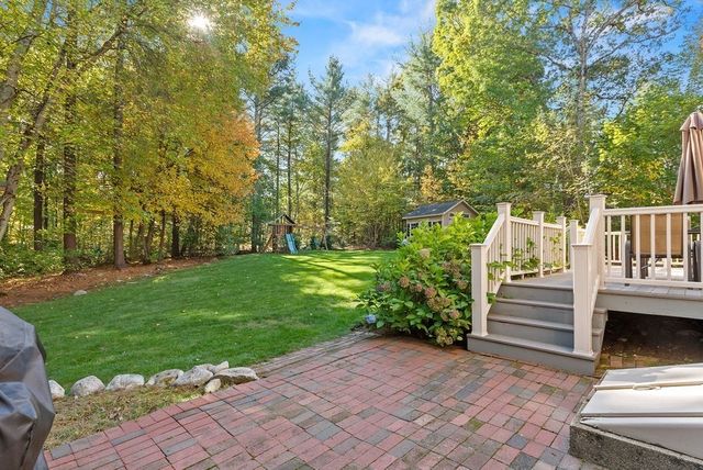 12 Essex St, Mansfield, MA 02048