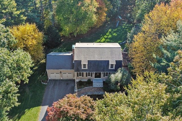 12 Essex St, Mansfield, MA 02048