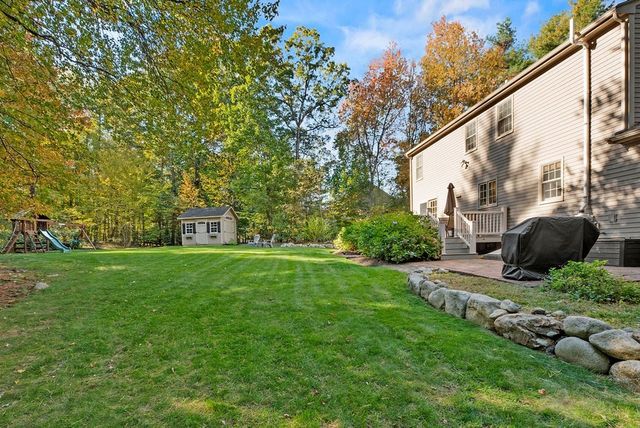 12 Essex St, Mansfield, MA 02048