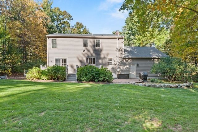 12 Essex St, Mansfield, MA 02048