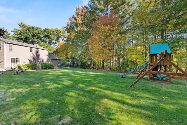 12 Essex St, Mansfield, MA 02048